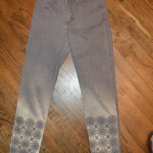 LEE Classic Fit Bleached Grey Jeans~Super Cute~Sz 6 Short~